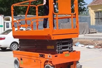 mini self propelled scissor lift